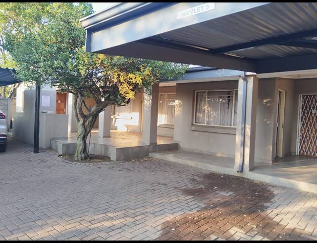 1 BEDROOM APARTMENT TO LET IN WITBANK EXT 8